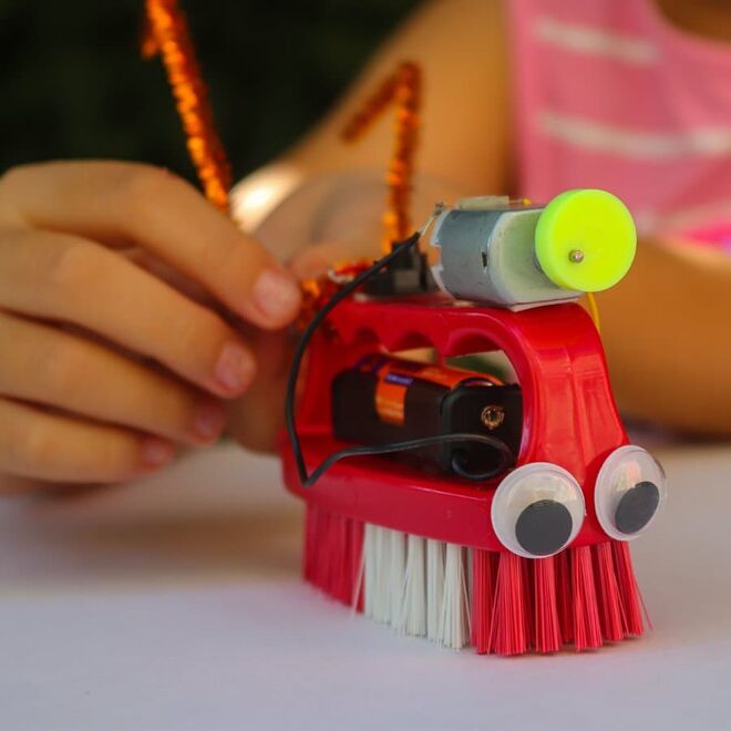 Brush Robot - 2