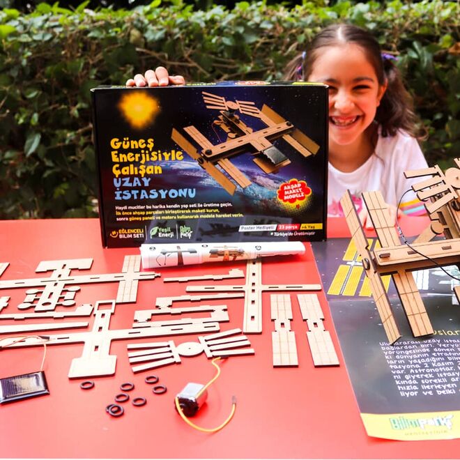 Solar Powered Space Station - 5